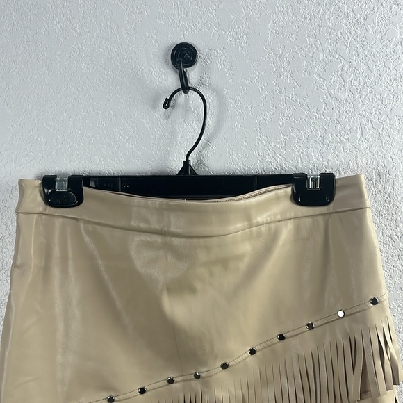 MICAS Solid Fringe Studded Mini Skirt Tan Sz L Southwest Cow Girl Effortless - Picture 9 of 11